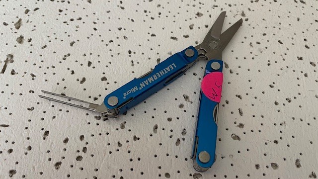 Leatherman Micra Scissors Knife Tweezers File Blue Multi Tool- – – – –