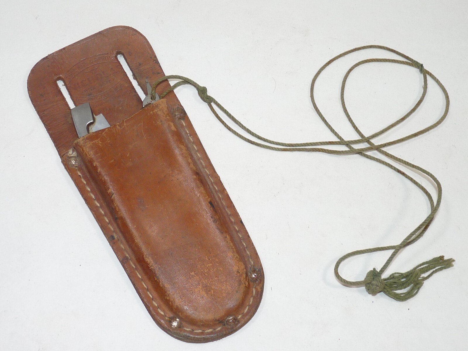 Nicholas Leather Plier Tool Holder Pouch No. 418 w/Fisherman’s Stainless Multi-t