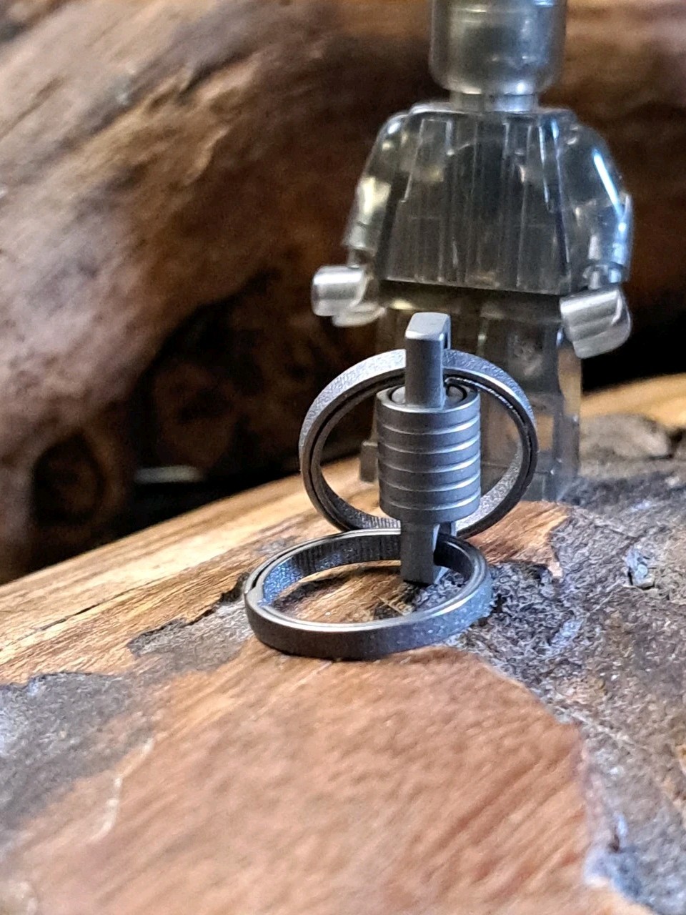Pro Mini Series Titanium Swivel With 16mm Titanium Sidepush Keyrings