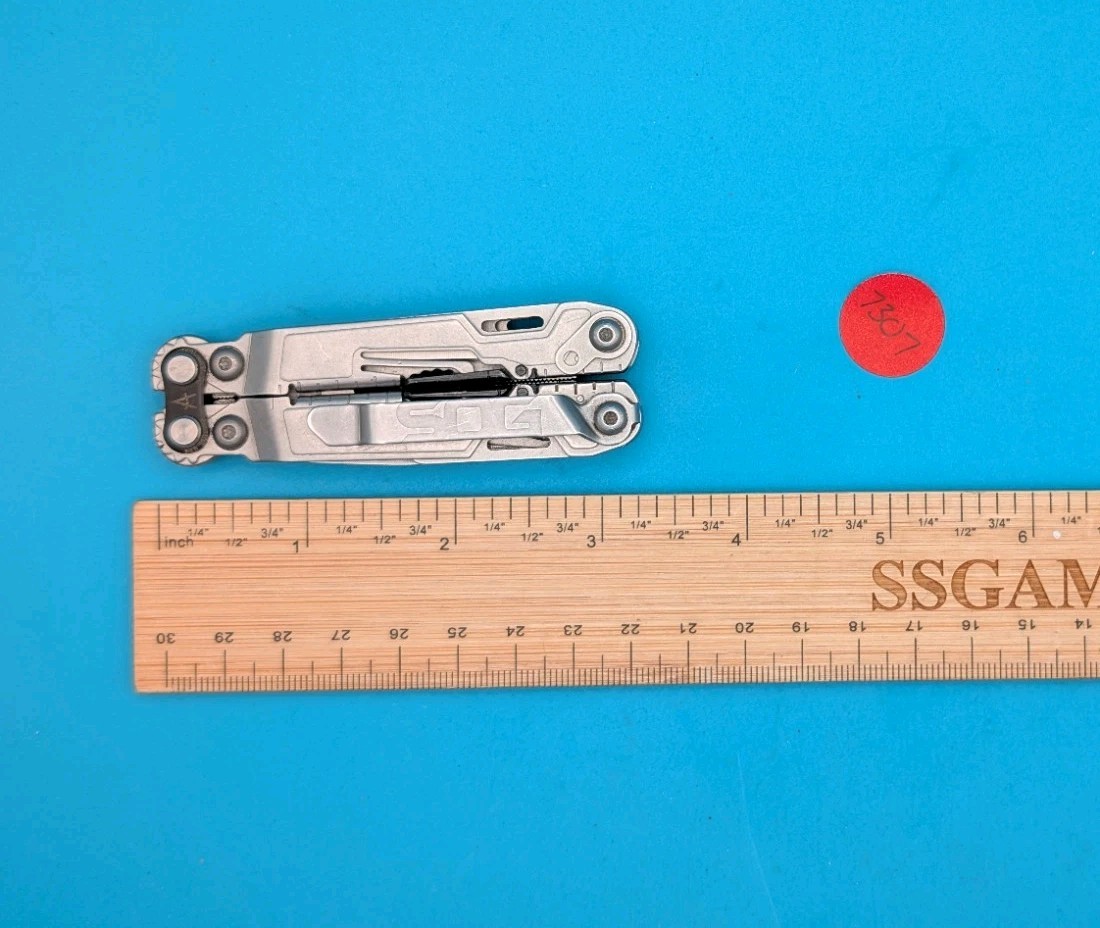 SOG PowerPint Tool Compact Lightweight Silver Multi-Tool!