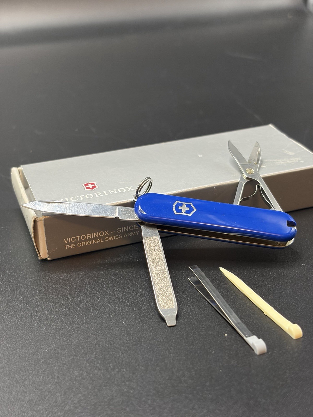 Swiss Army Victorinox Blue 58mm Small/Mini/Keychain/Multitool/Box/5 Tools