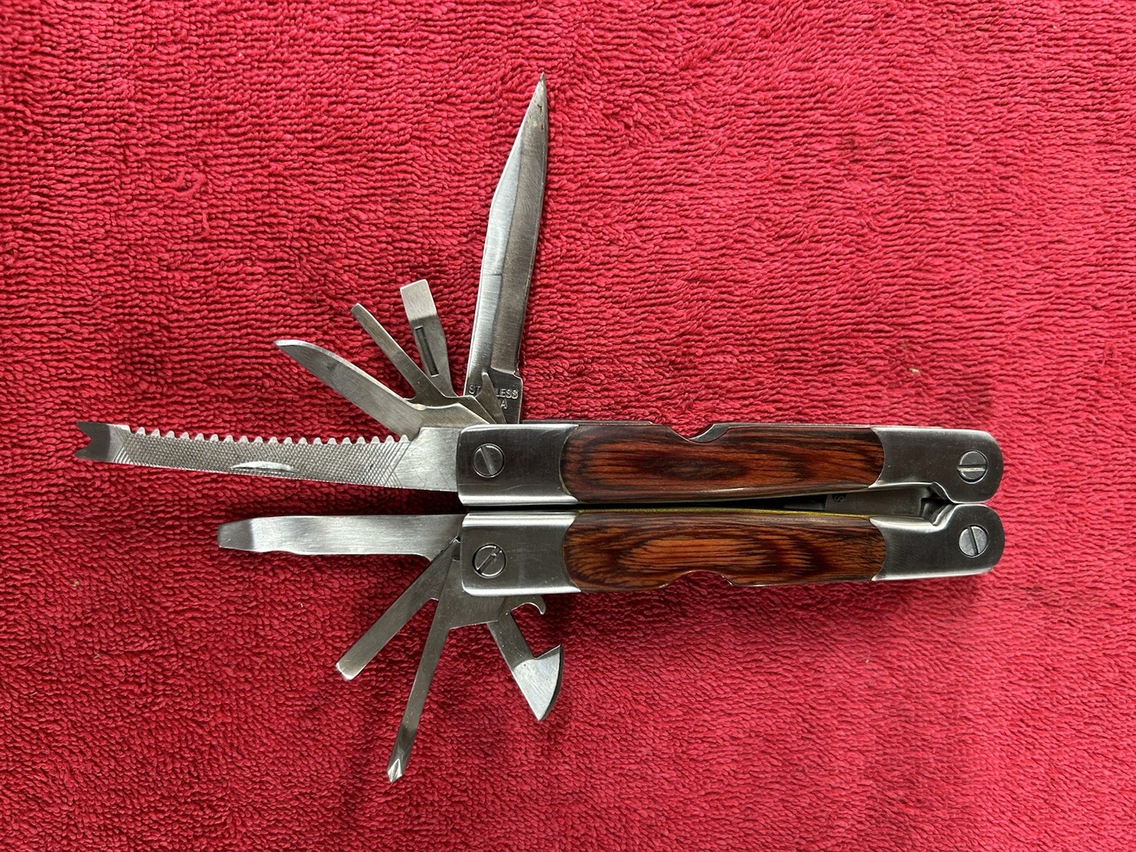 Winchester 2CR Multi-Tool Wood Grain Grip & Nylon Sheath Bit Set Excellent
