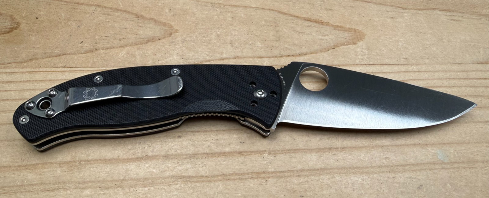 Spyderco Tenacious 8Cr13MoV Straight Edge Black G-10 Blade Folding Pocket Knife