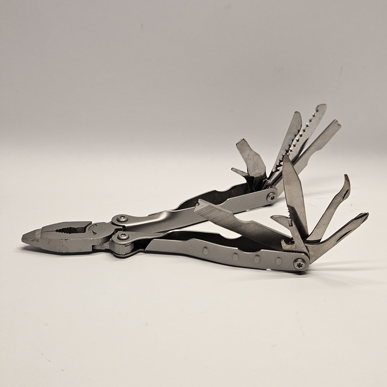 Schrade Tough Tool Multi-Tool With Stainless Steel Handles