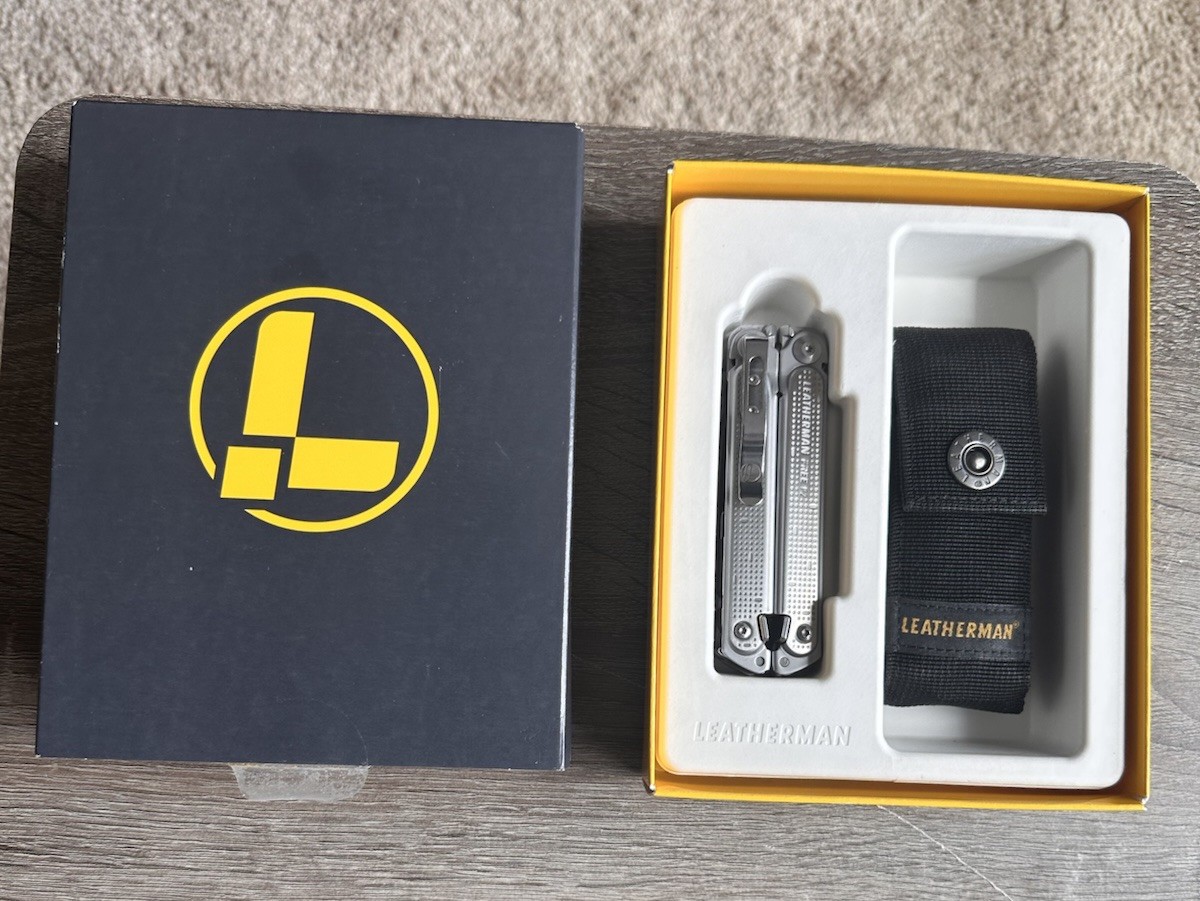 Leatherman FREE P2 Multitool with Arc Magnacut Blade And More