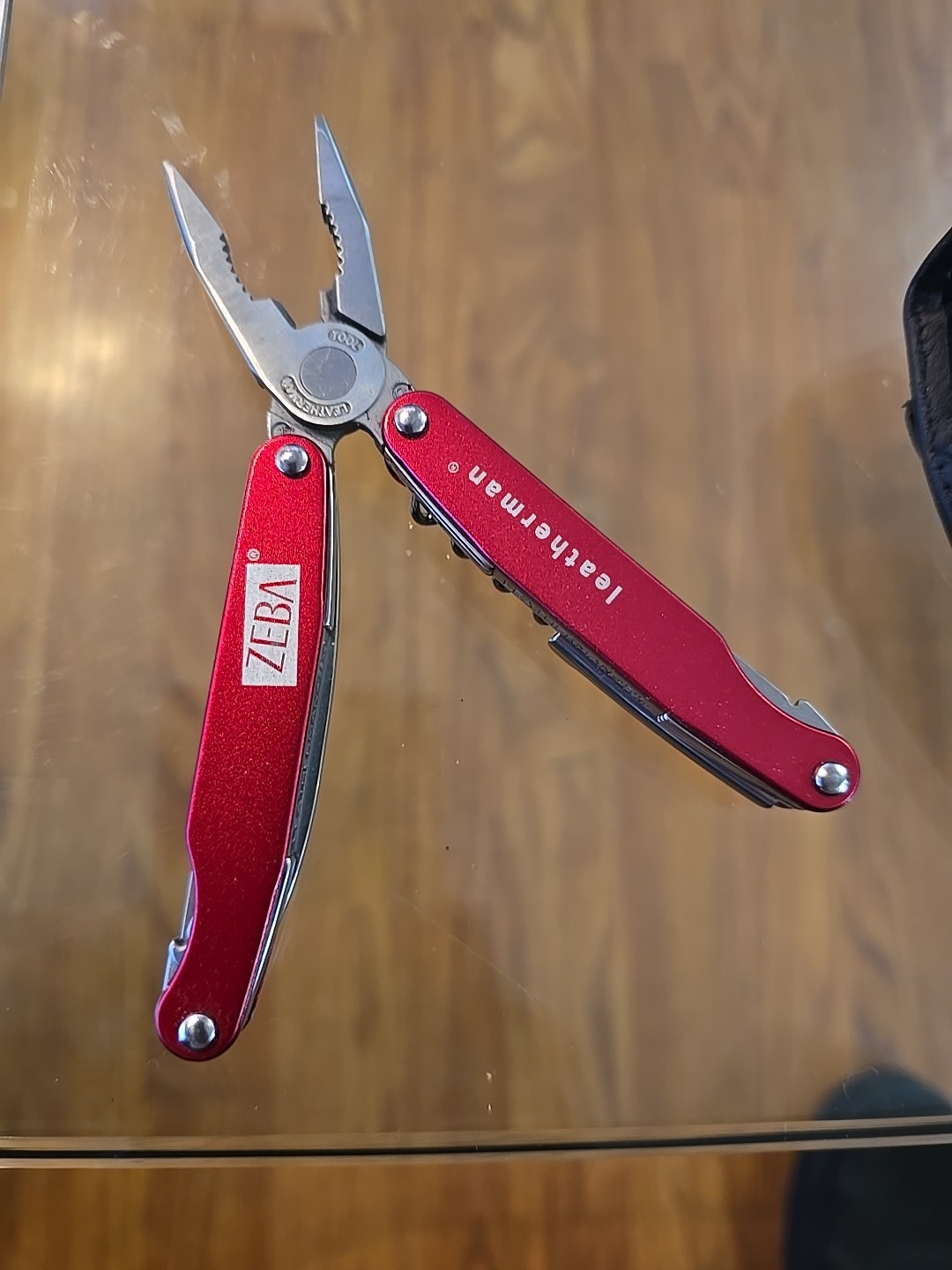 Leatherman Juice C2 Multi-Tool Multi-Plier Red And Case XX Sod Buster Folder