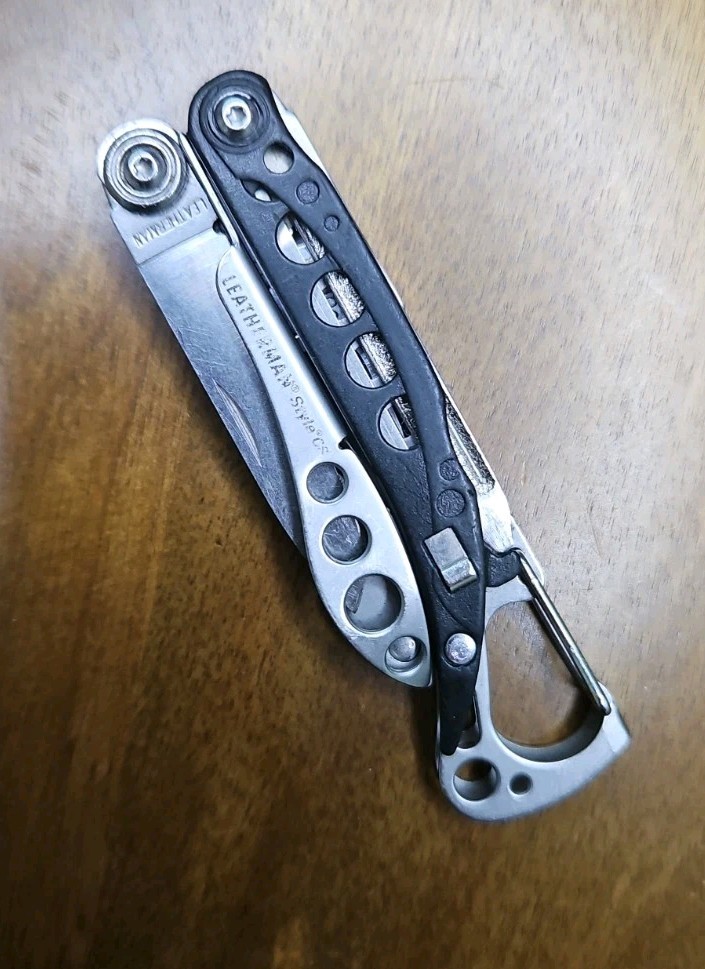 LEATHERMAN STYLE CS Black Multi-Tool Knife File Tweezer Carabiner