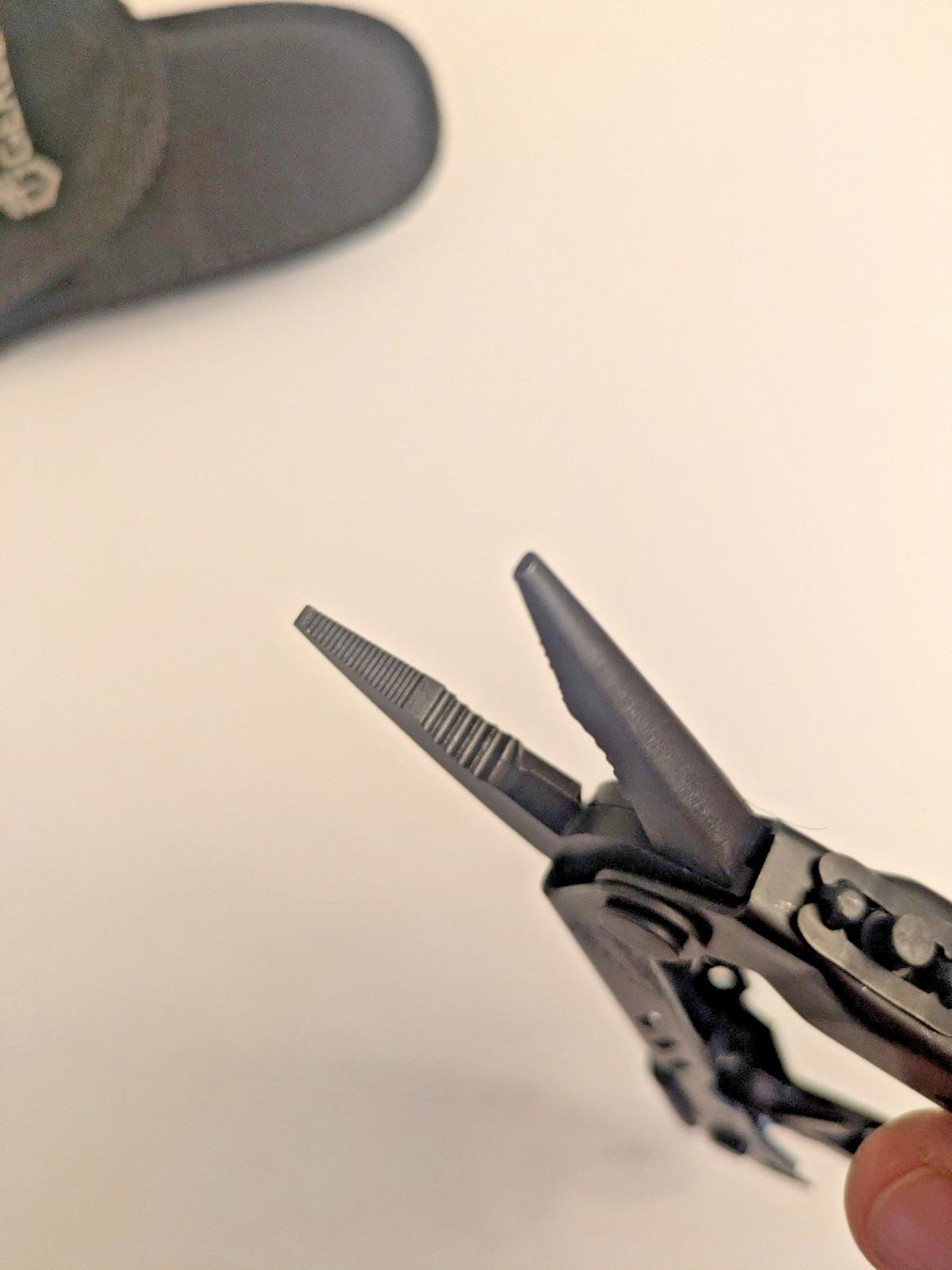 Gerber MP400 Compact Multitool! Black Oxide! With Sheath! PRISTINE!