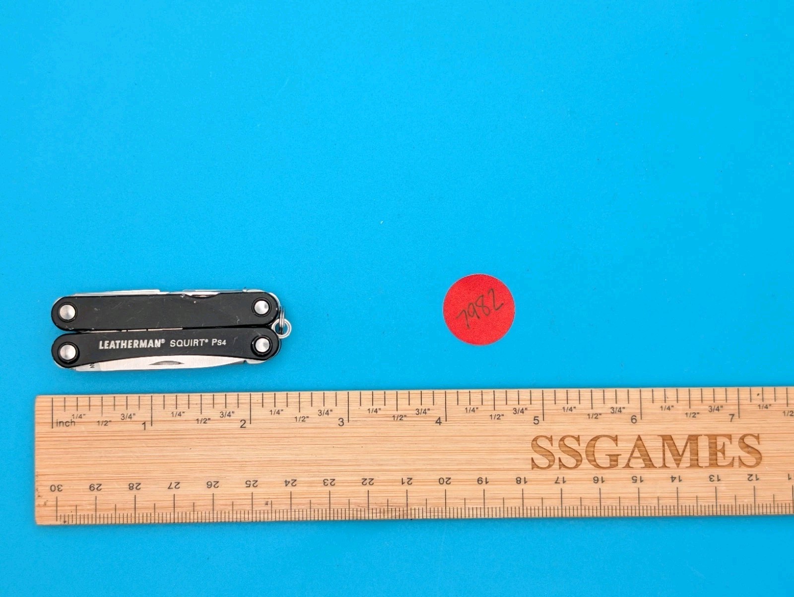 Leatherman SQUIRT PS4 Multi-Tool With Pliers Scissors Knife BLACK!