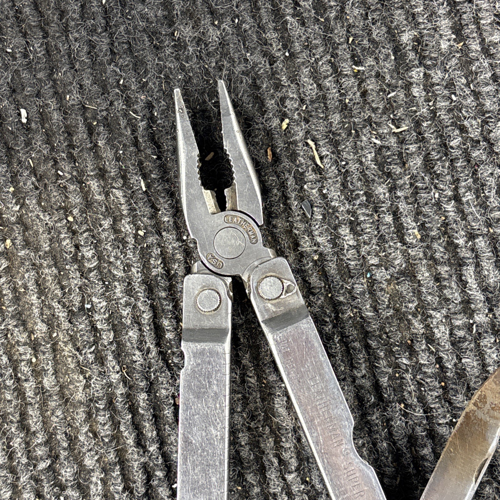 Leatherman Original Super Tool Multi-Tool Multi-Plier (102)