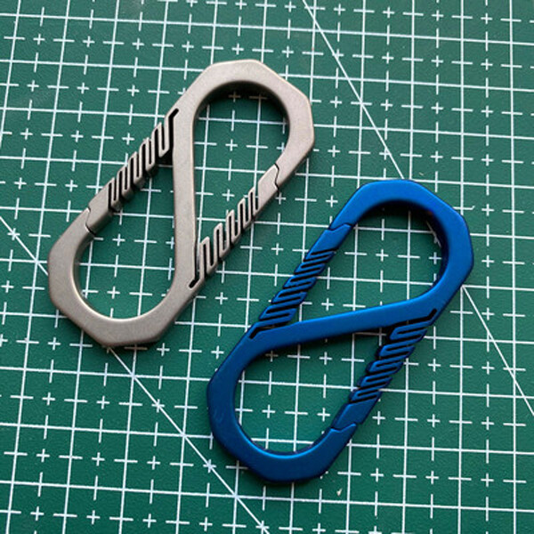 Portable Titanium Alloy Keychain +32MM Key Ring EDC Quick Hanging Buckle Tool