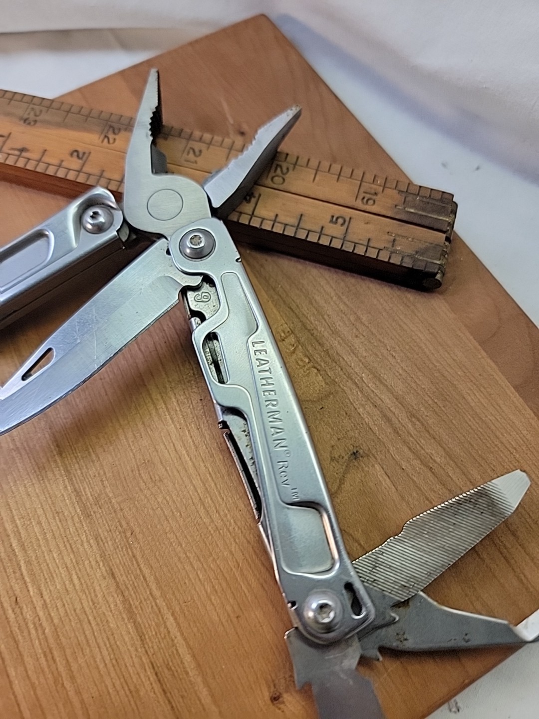 Leatherman Rev Vintage Multi-tool Pocket Knife
