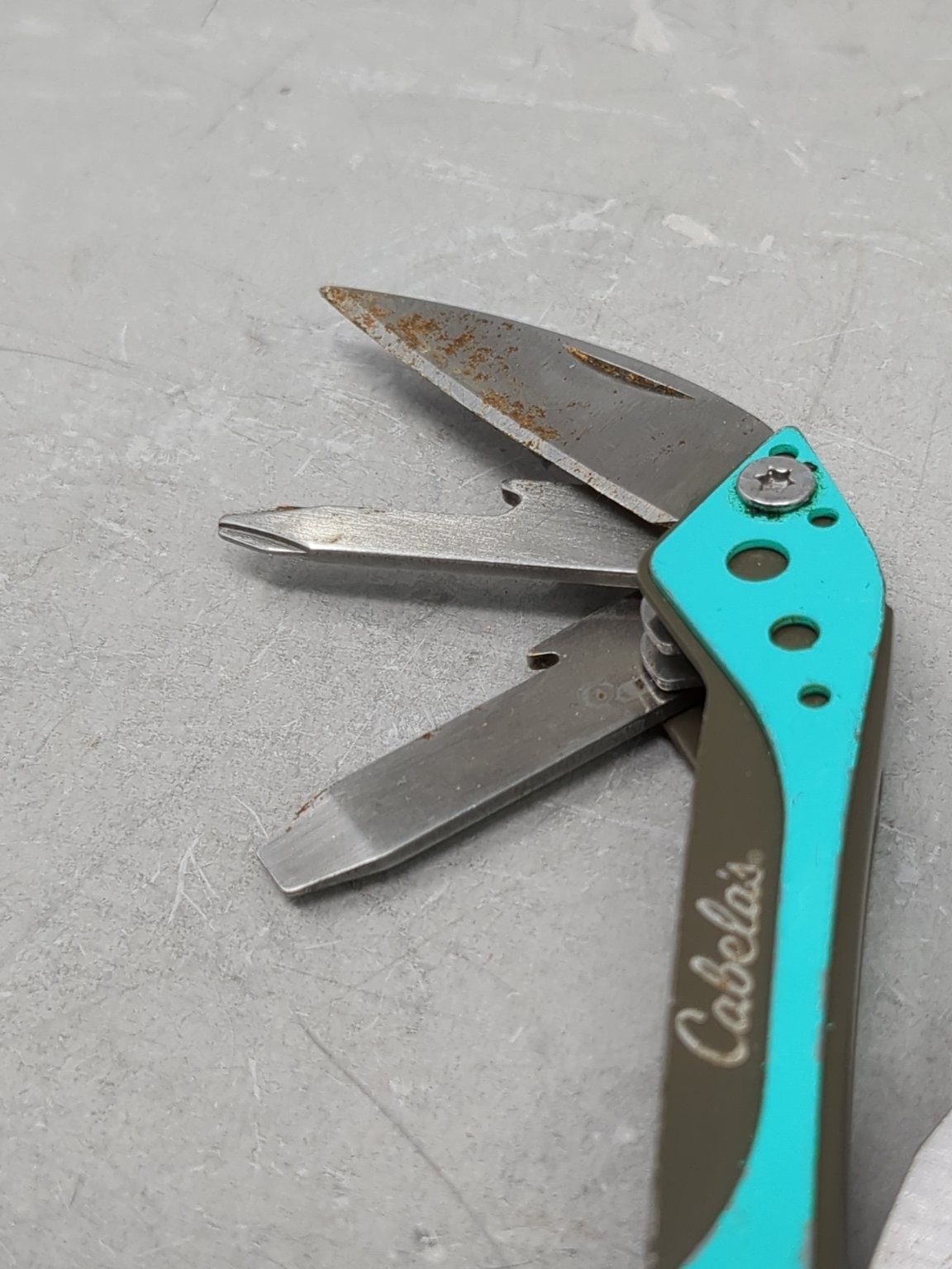 Cabela’s Multi-Tool Pliers Knife Scissors Screwdrivers Utility Tool