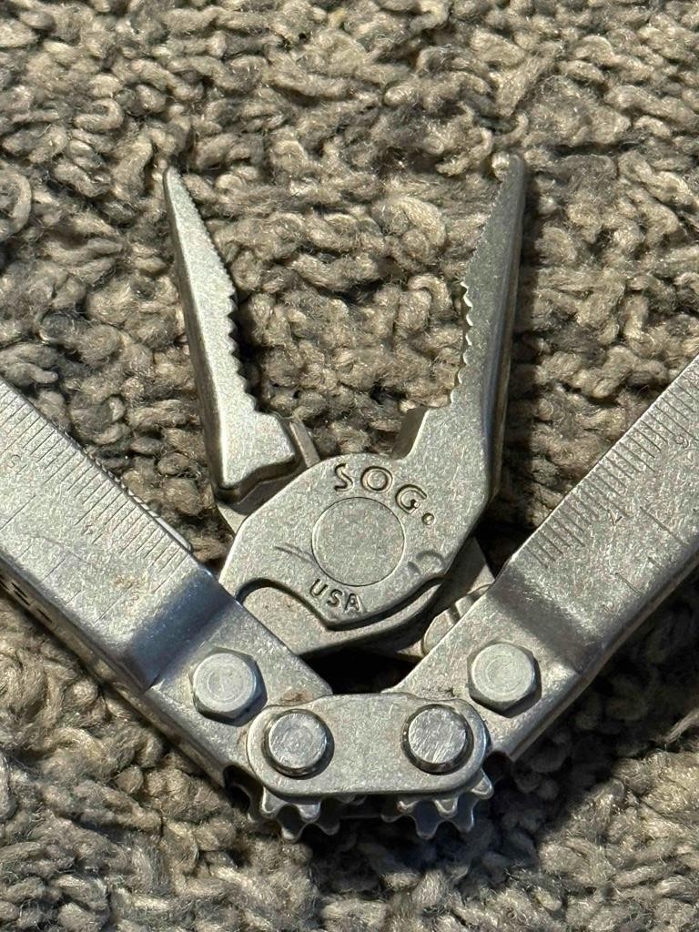SOG Pocket Power Plier Folding Multi Tool Made in USA Discontinued Collectible