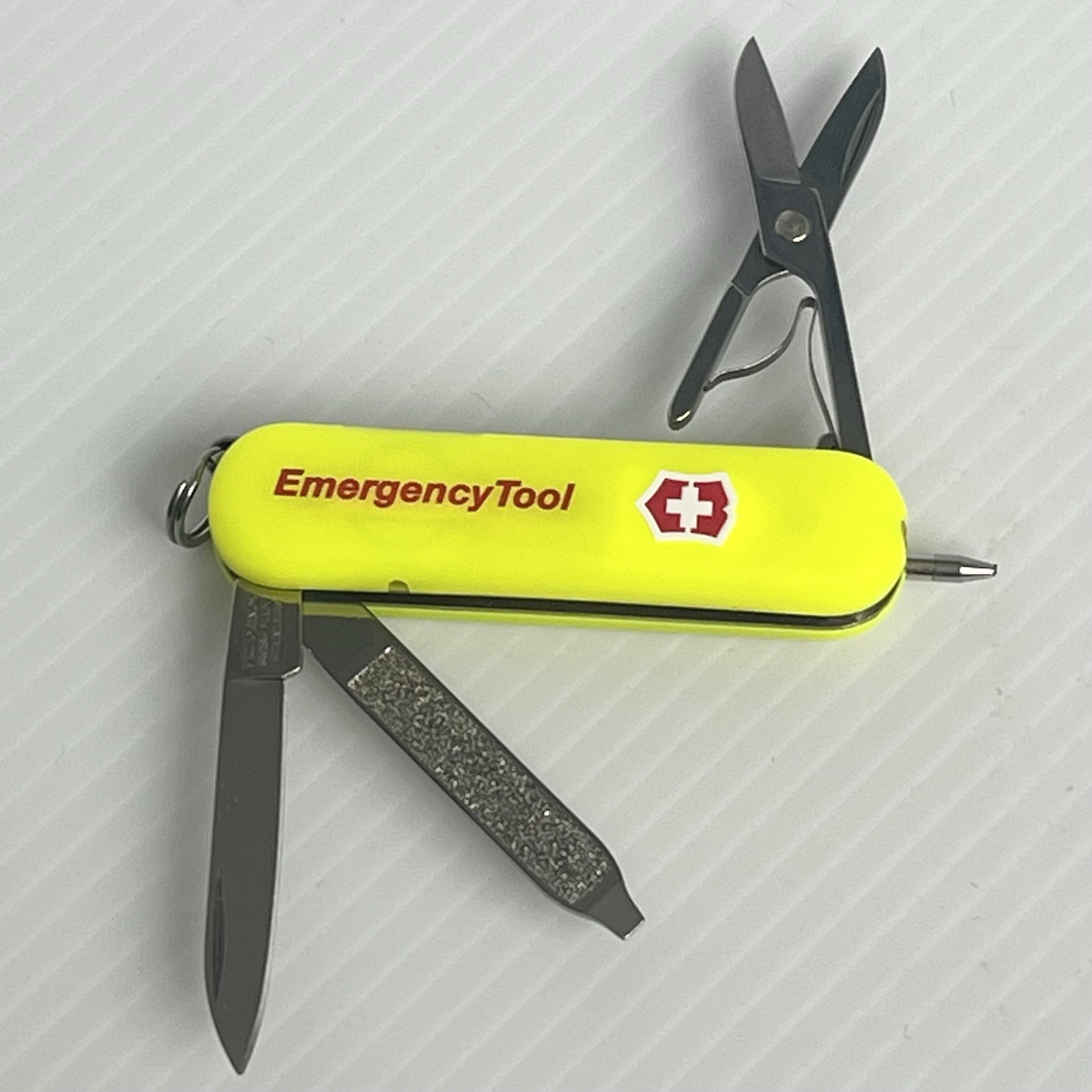 VICTORINOX Signature Lite Multi-Tool Knife 9 Functions Swiss Army Outdoor Campin