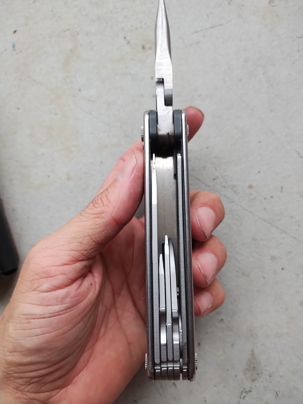 LEATHERMAN CORE STAINLESS W/BLACK LEATHER SHEATH MULTI-TOOL USA, VERY GOOD!