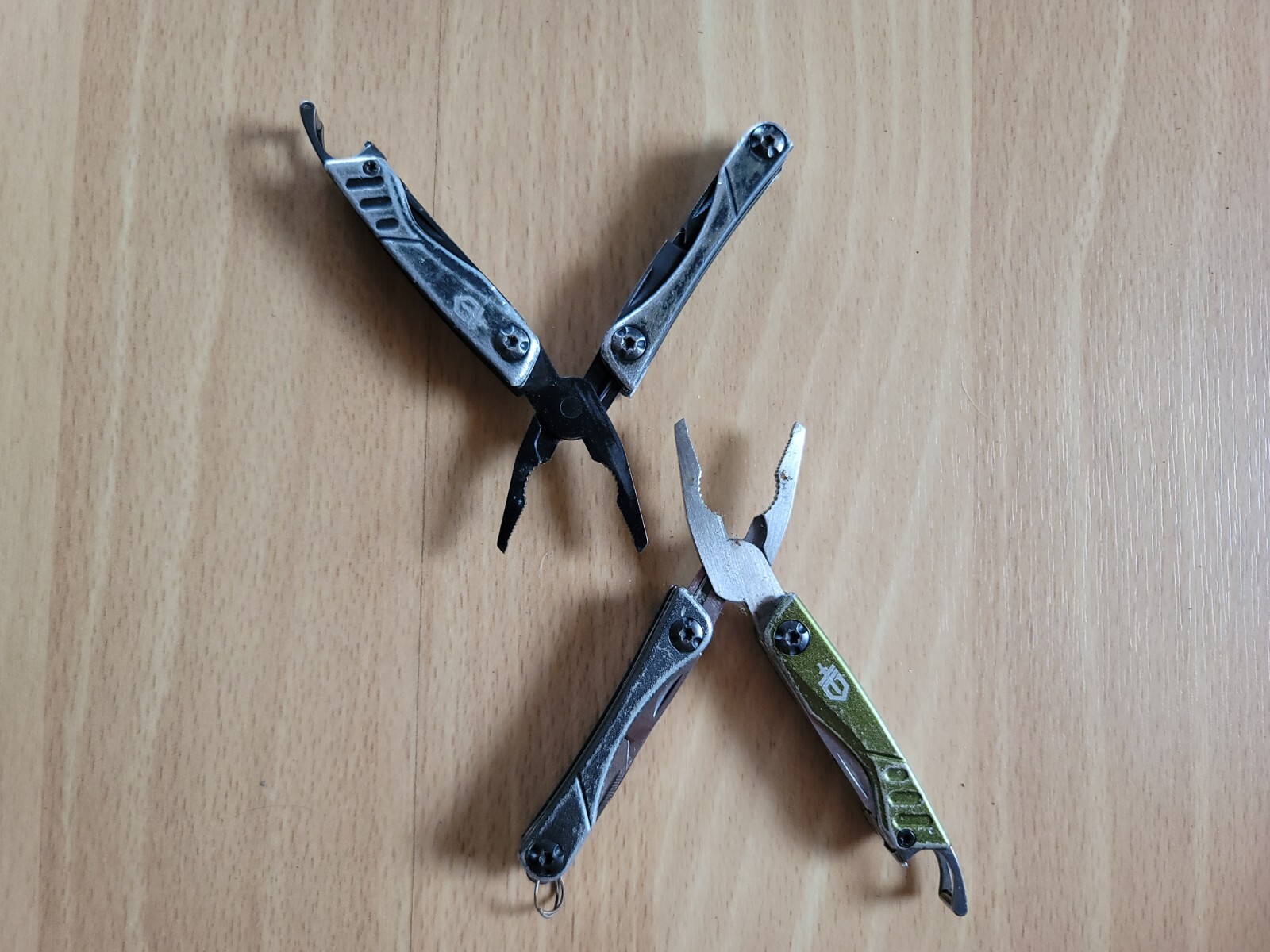 2 Gerber Dime Multi Tool