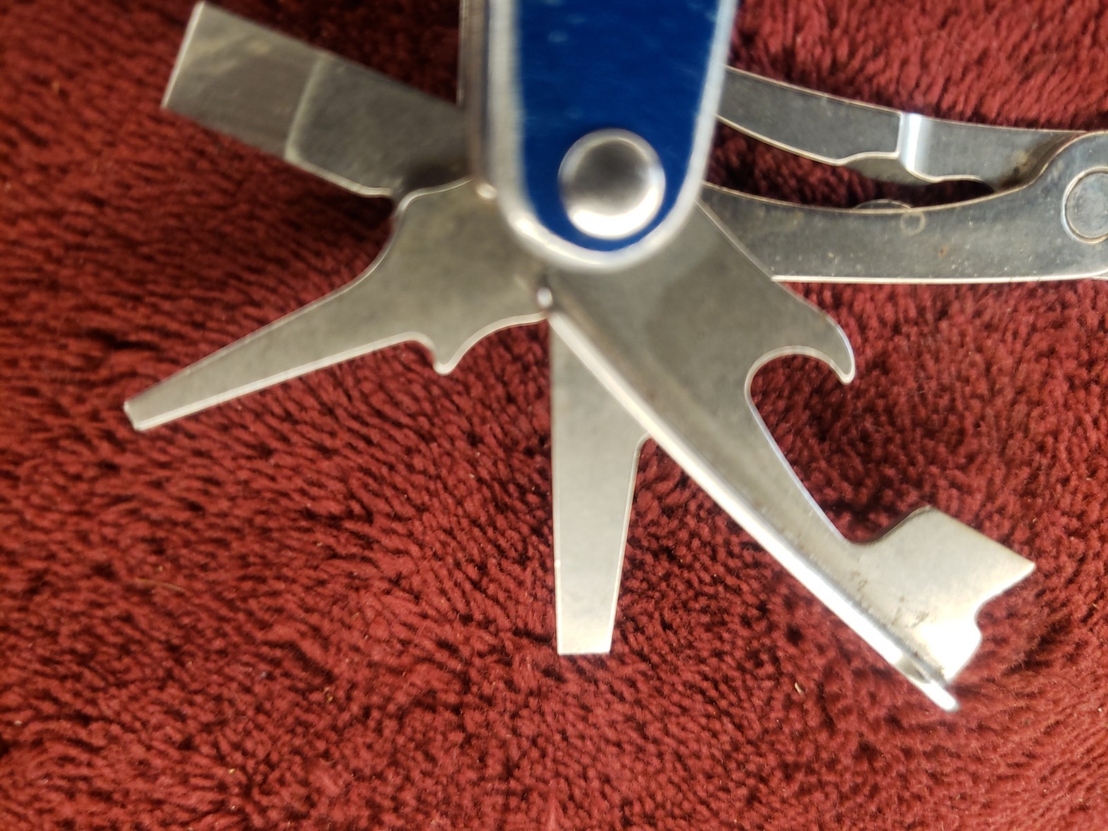 🔪 Leatherman Juice CS4 Multi-Tool Stainless Pliers Multi Tool Blue Read