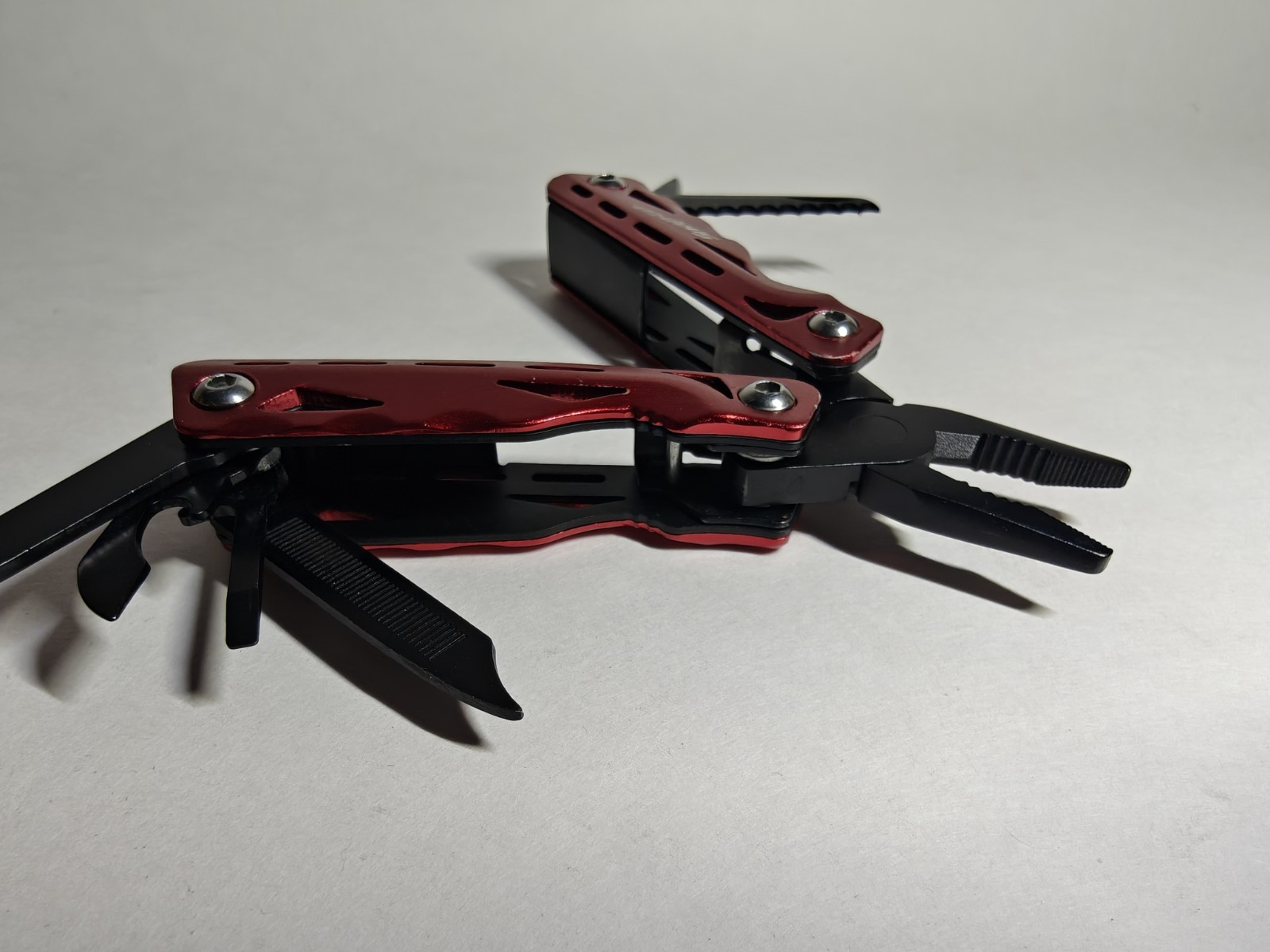 Snap-On Tools Red Multi-Tool Folding Pocket Knife w/ Pliers – Compact Tool