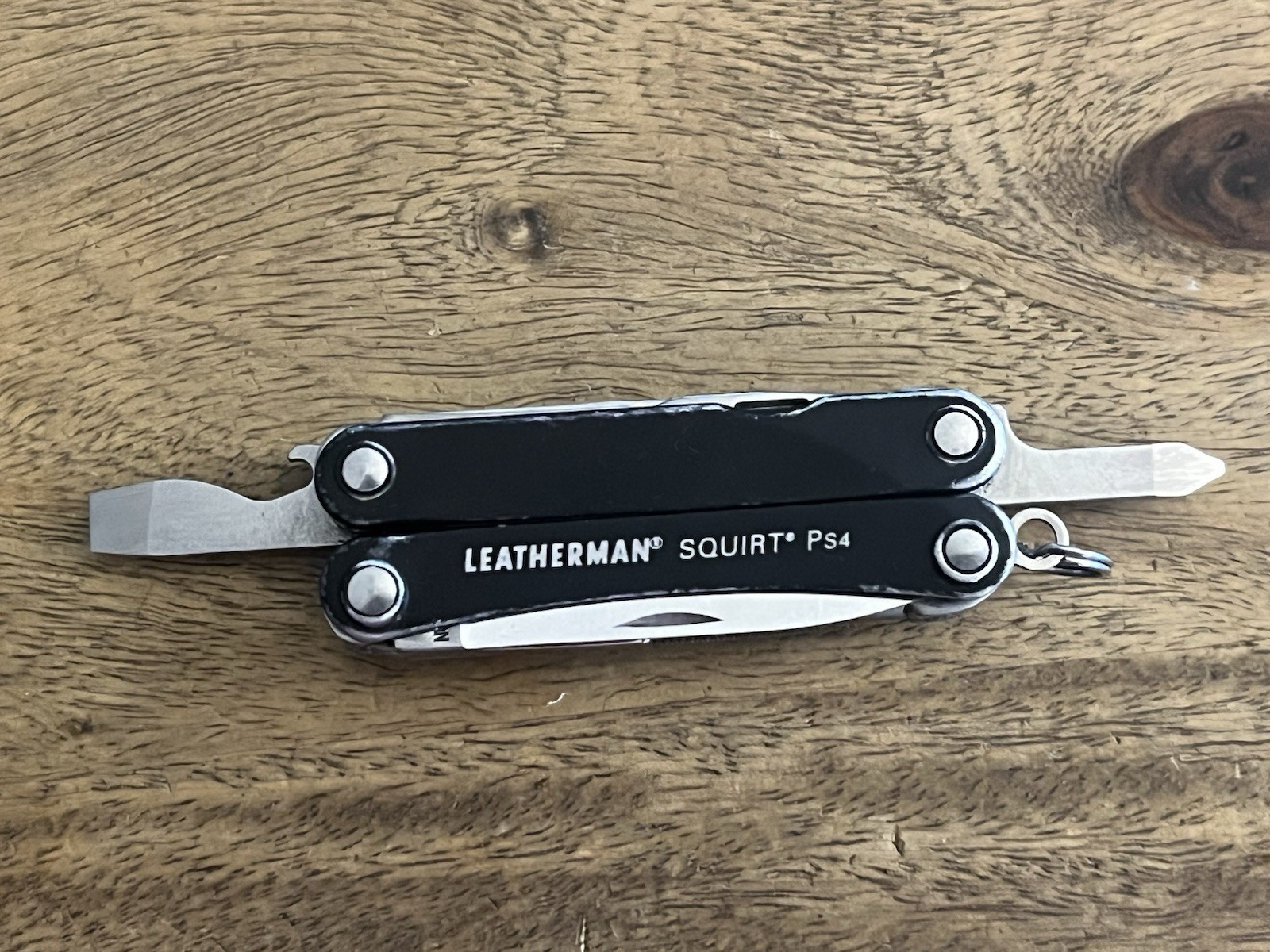 RETIRED Leatherman Squirt PS4 MultiTool Black DISCONTINUED SUPER NICE!