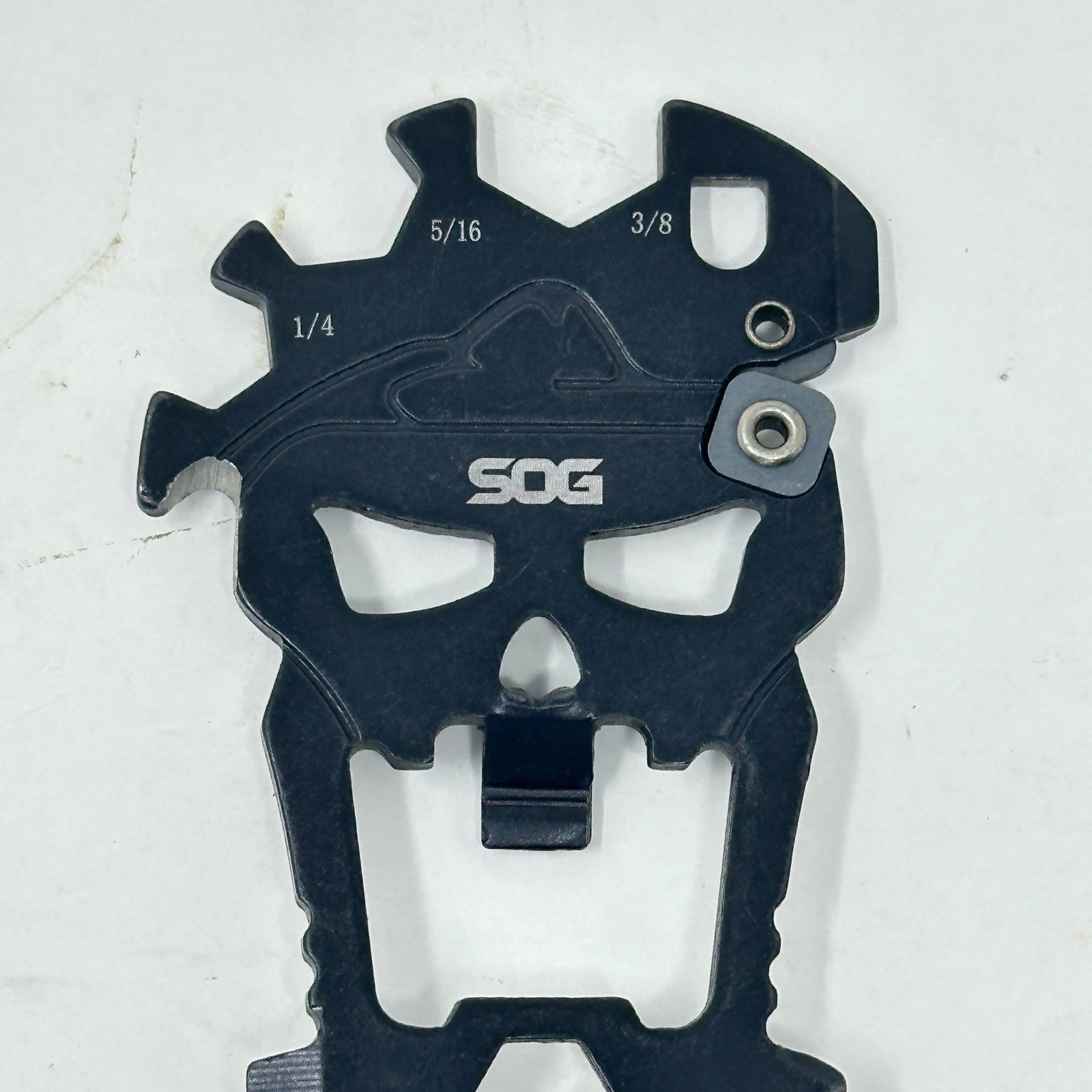 SOG MacV Tool Skull Multi-Tool SM1001-CP Black Stainless Steel 12 Functions EDC