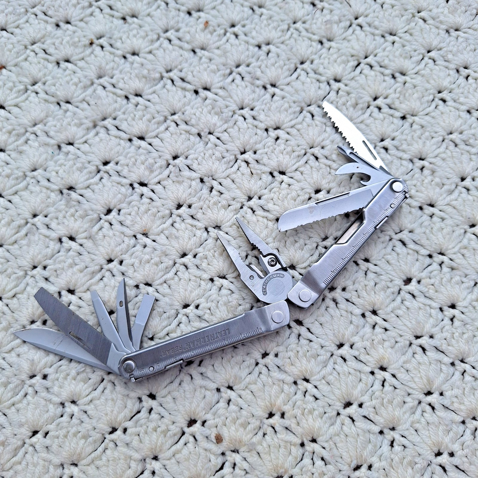 Leatherman Rebar Stainless Steel Multi Tool Pocket