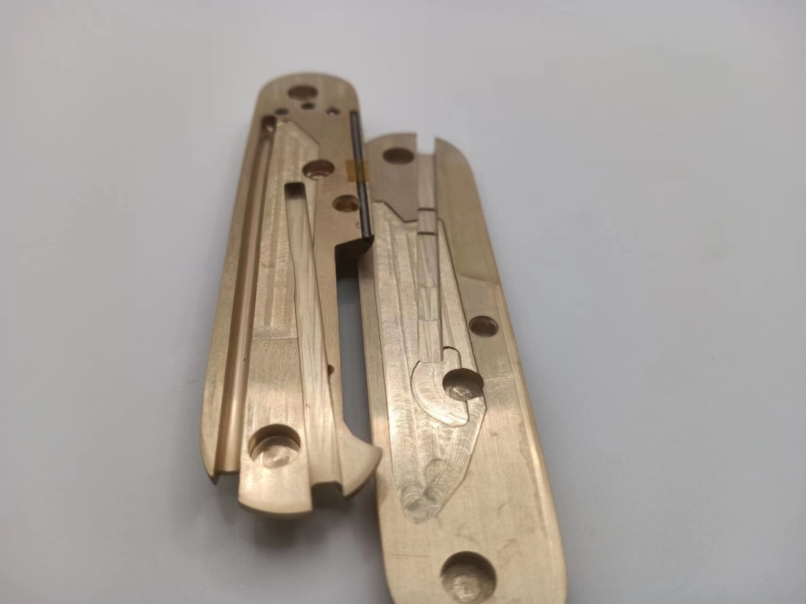 New 1 Pair Brass Handle Scales +Back Clip for 91mm Victorinox Swiss Army Knives