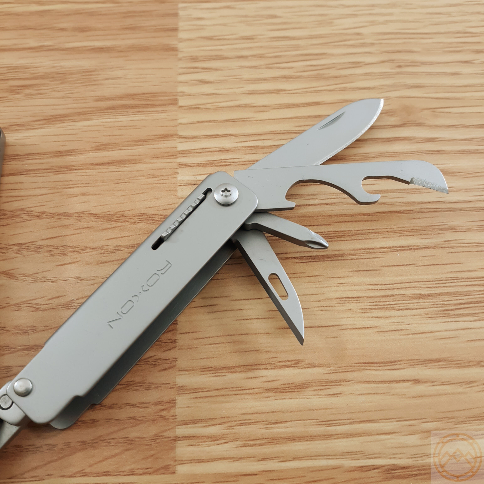 ROXON M3 Mini Multi-Scissors Box/Bottle Openers Hygiene Screwdrivers Knife Awl