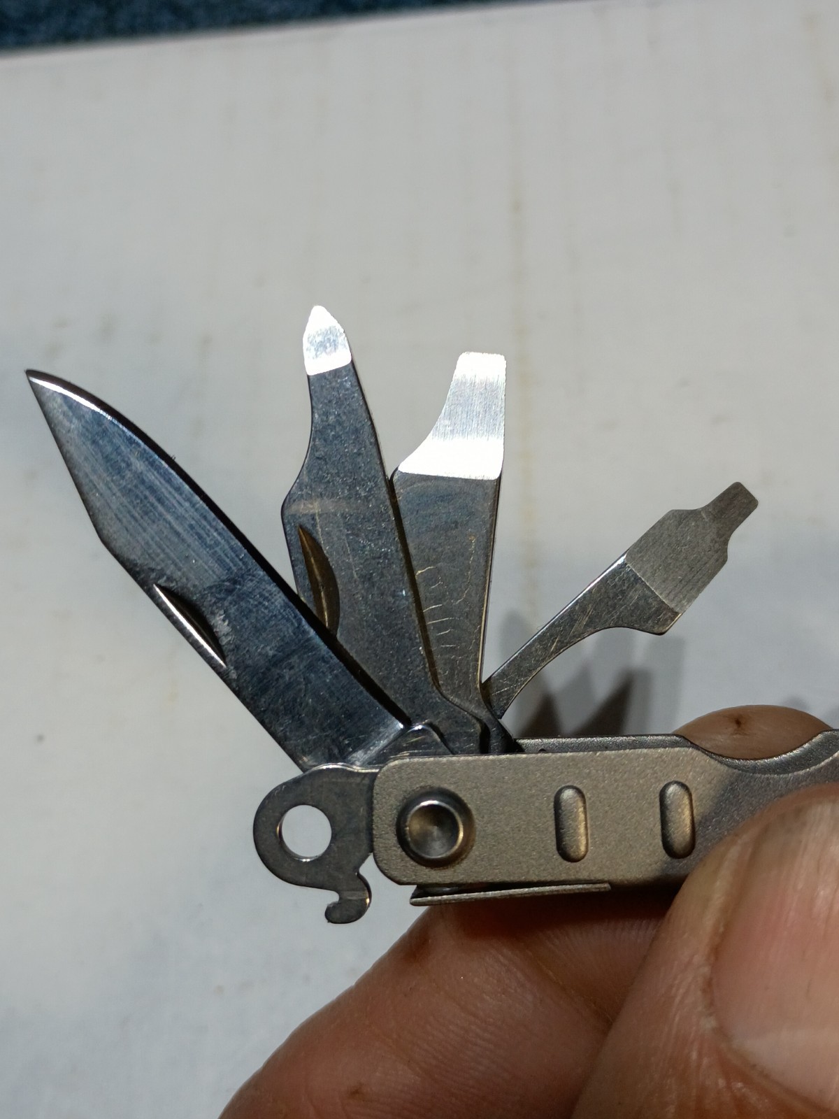 Schrade Tough Chip Compact Multi-Tool Cutters Knife Folding EDC Tool USA