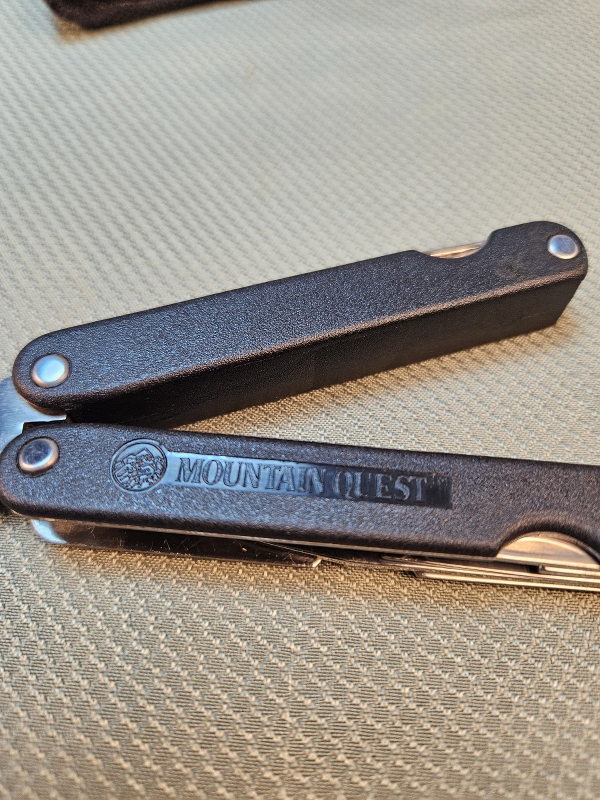 Mountain Quest 9 In 1 Multi Tool Camping Survival Pliers Wire Cutter Fish Scaler