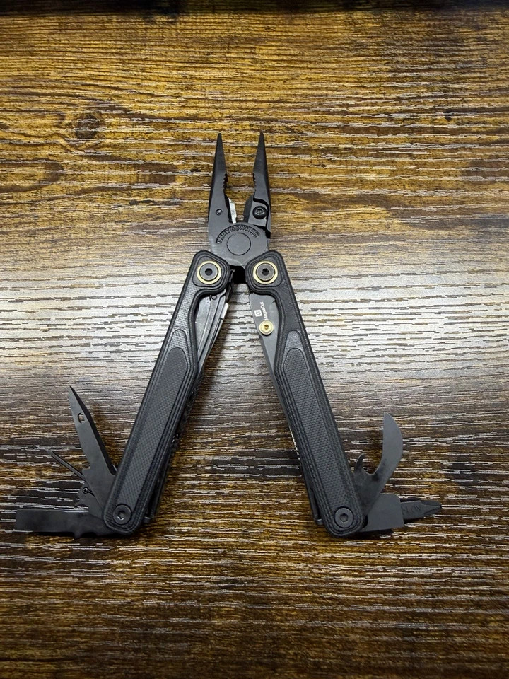 Leatherman Wave Alpha Multitool Black Oxide New (Open Box)