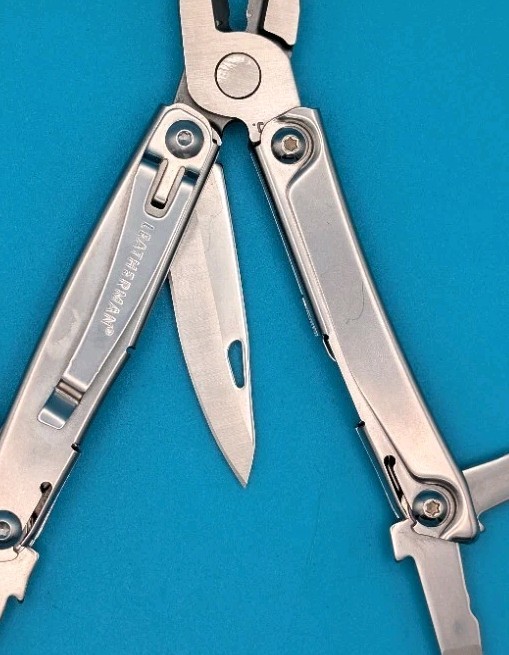 Leatherman Rev 3.8″ Multi-Tool, Stainless!