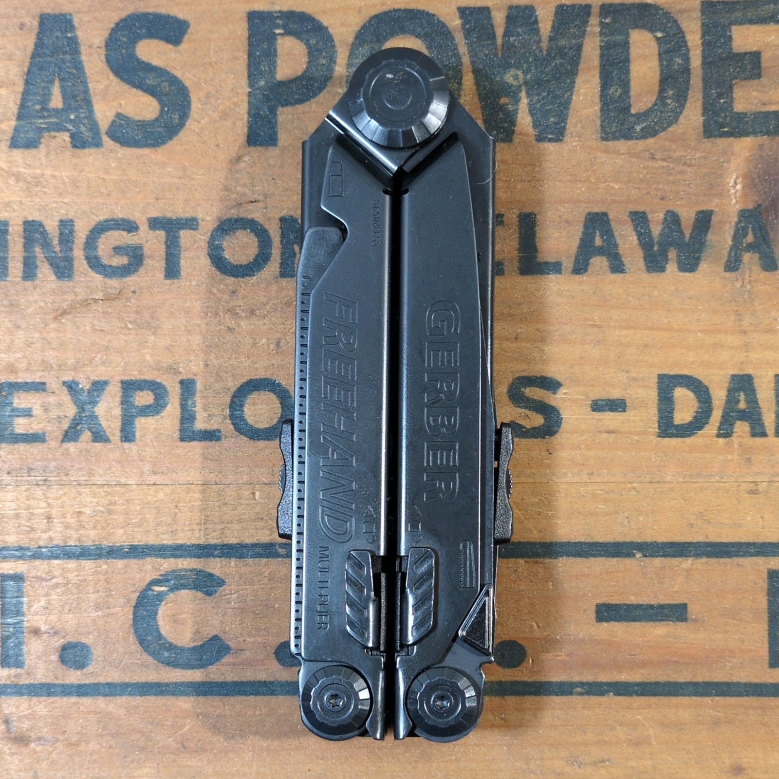 Gerber USA Freehand Black Oxide Multiplier, Multi-Tool