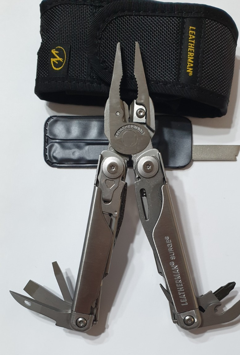 🔥🔥 Leatherman Surge Damascus Blades Rare Mint Multi Tool Rare