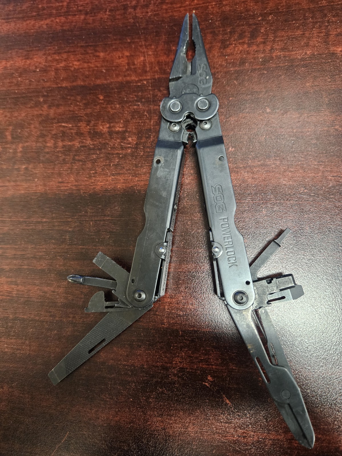 SOG Power Lock Multi-Tool