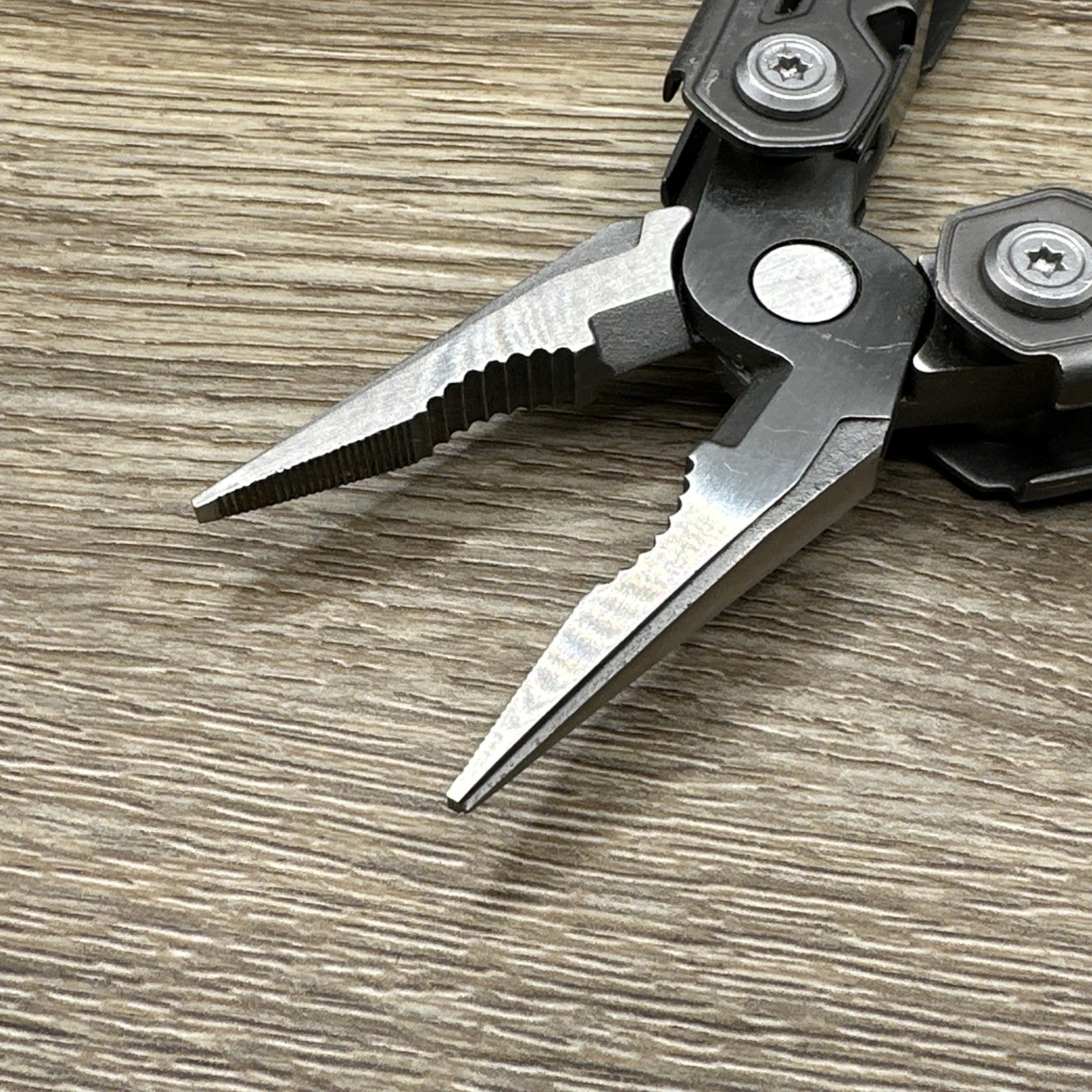 Gerber Truss Multi-Tool Pliers Knife Folding EDC FAST SHIPPING!