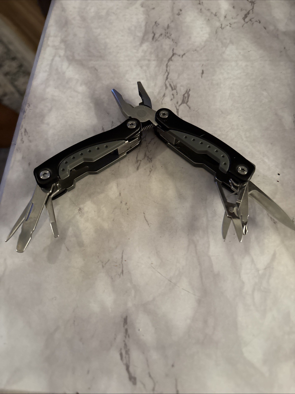 7 In 1 Tool