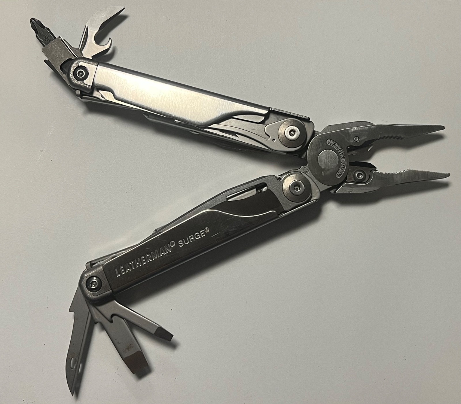 Leatherman Surge Multitool