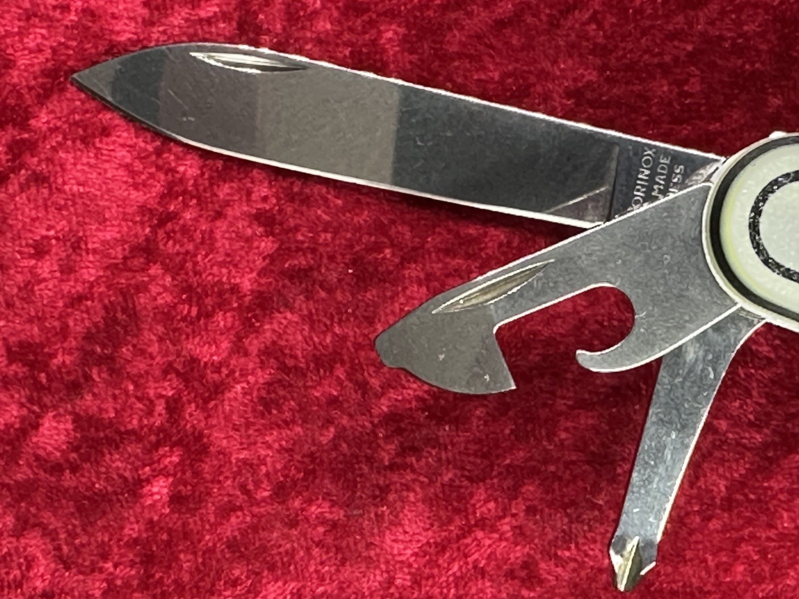 Victorinox SwissChamp Custom Glow In The Dark Scales Swiss Army Knife 91mm (691)