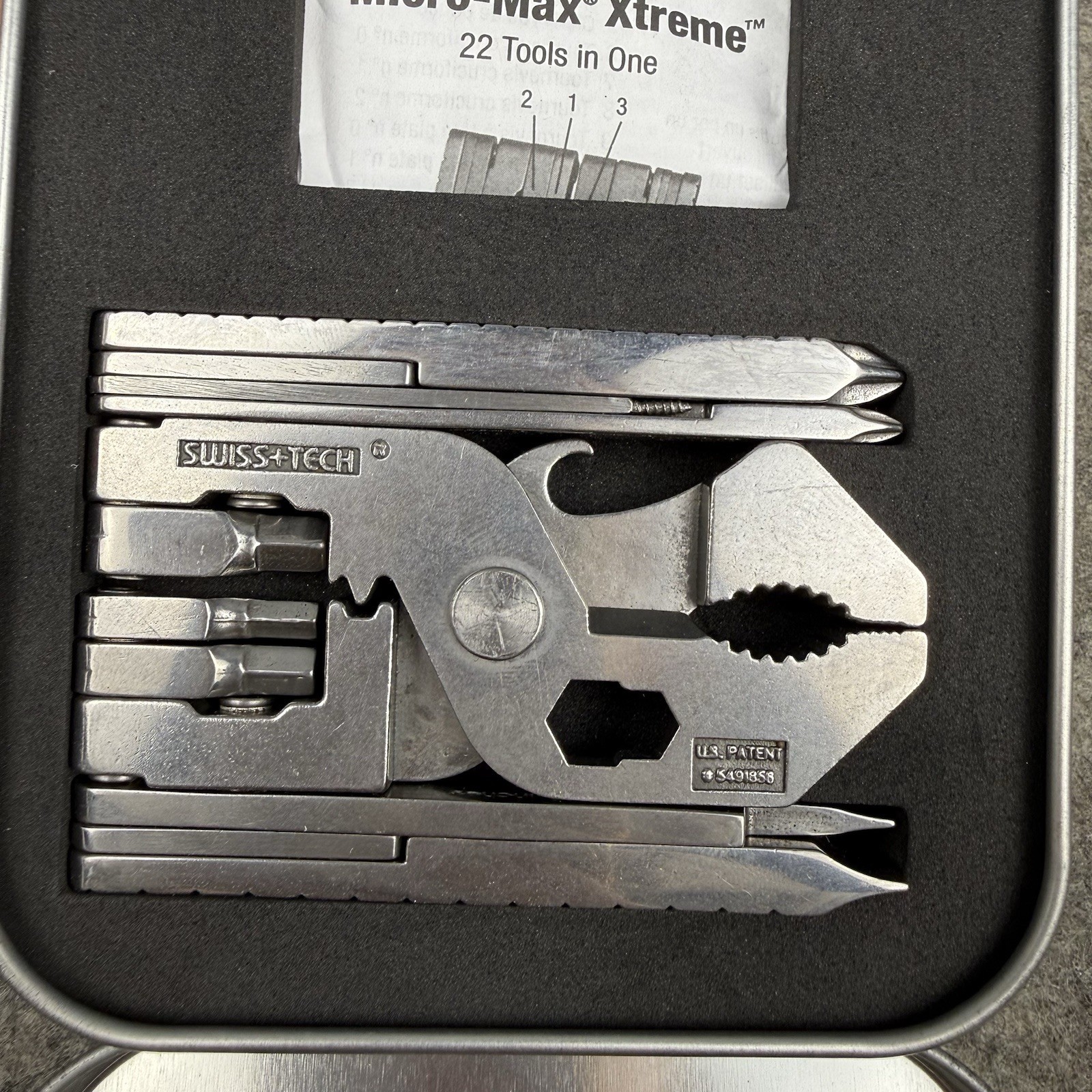 SWISS + TECH ST53130EJ Multi Tool 22 in 1 Micro Max Xtreme