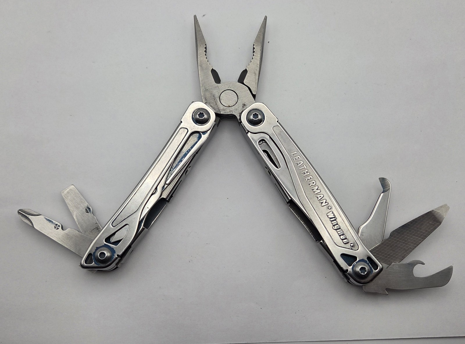Leatherman Wingman Multi Tool Stainless Steel Made in USA Silver w/ Clip L9
