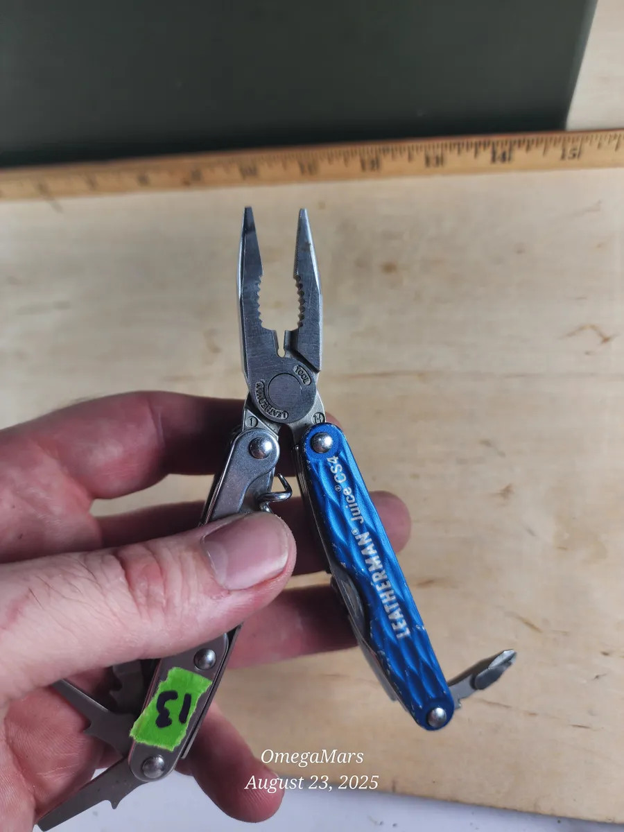 Leatherman Juice CS4 #13Gr Light usage