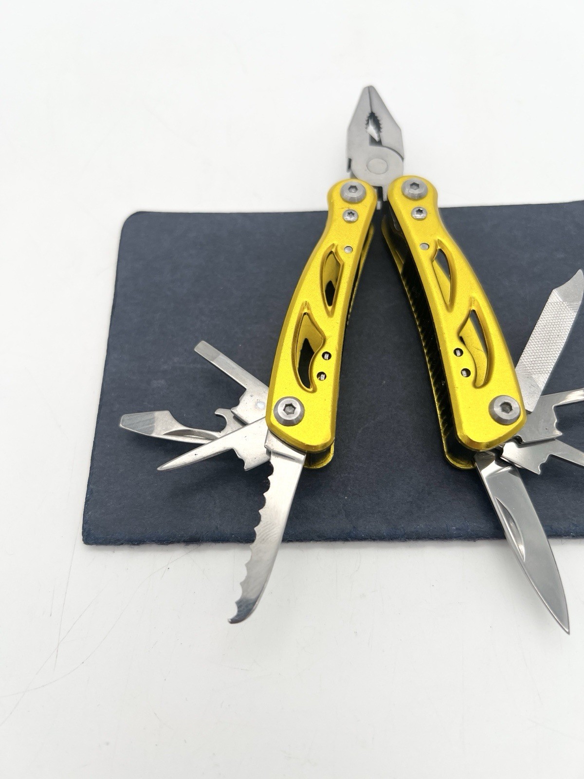 Stanley STHT0-70648 Mini Multi Tool Pliers Folding EDC Knife Screwdriver Yellow