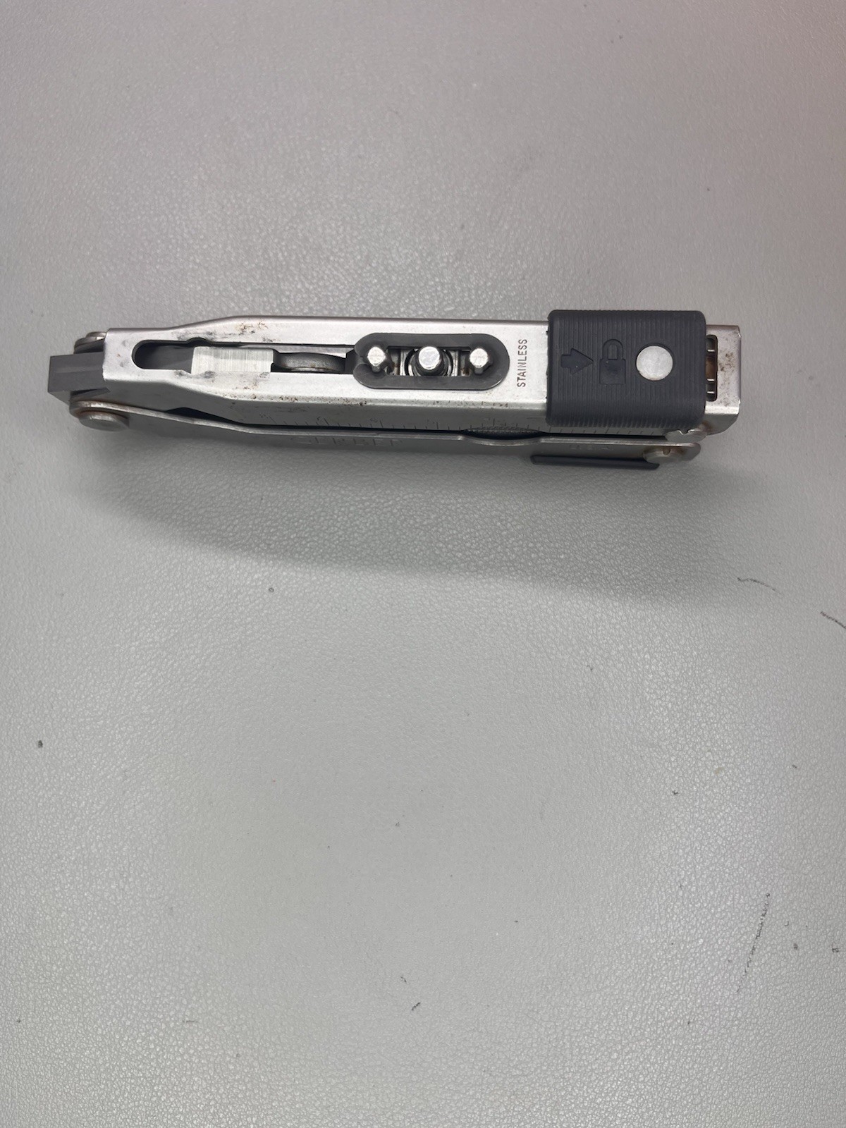 Gerber bluntnose with replaceable tungsten carbide cutters, wharncliffe blade