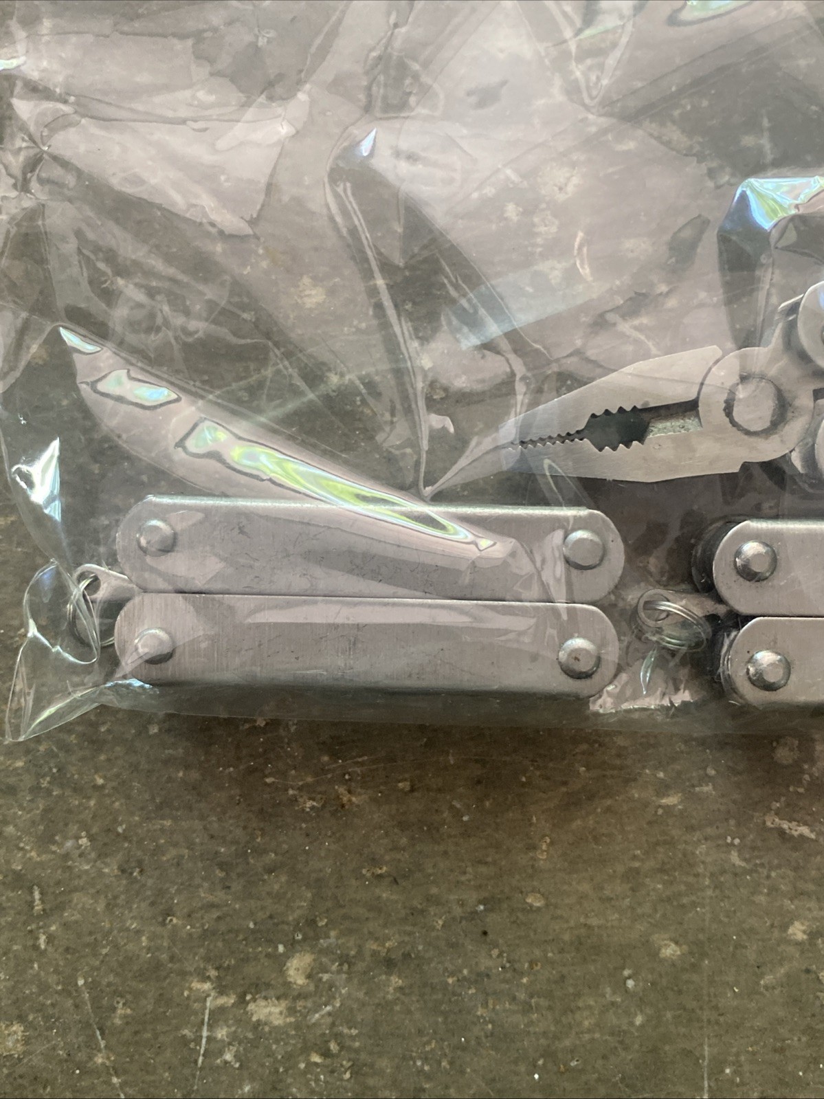 5 Unbranded Folding Pocket Multi Use Tool, Used Good Condition
