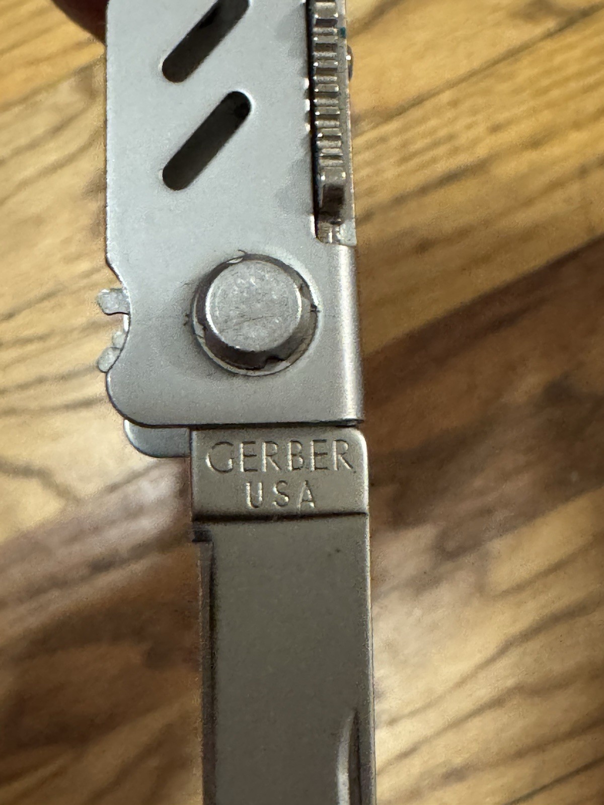 VTG Discontinued Gerber Multi-Lite Green 07205 w/ Box & Insert – Needs Battery