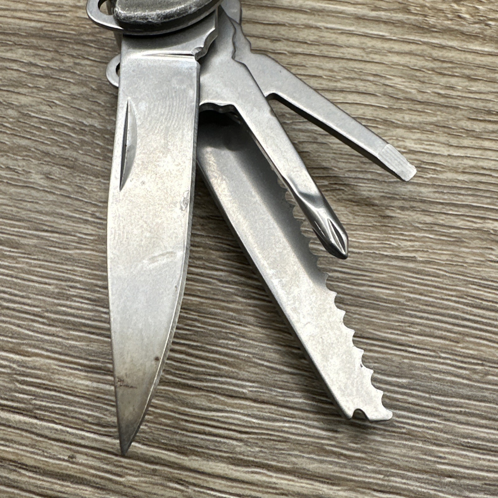 Camping & Hiking Hoffman Richter HR-100 13-In-1 Multitool Trekking Backpacking