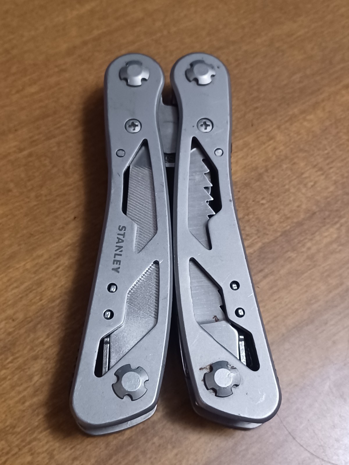 Stanley 2CR Multitool Stainless