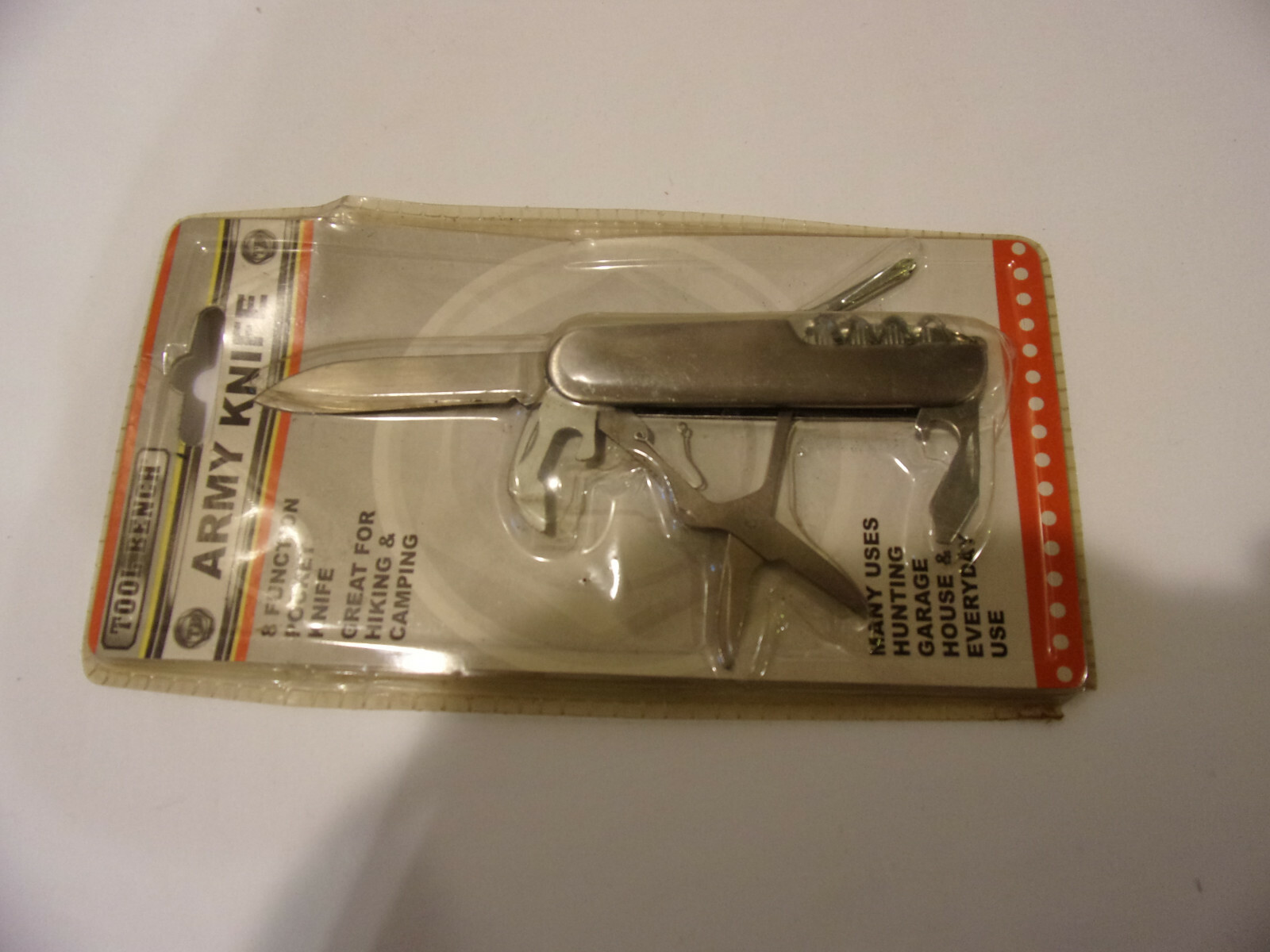 Genuine Tool Bench 8 Function Many Use Pocket / Army Knife 