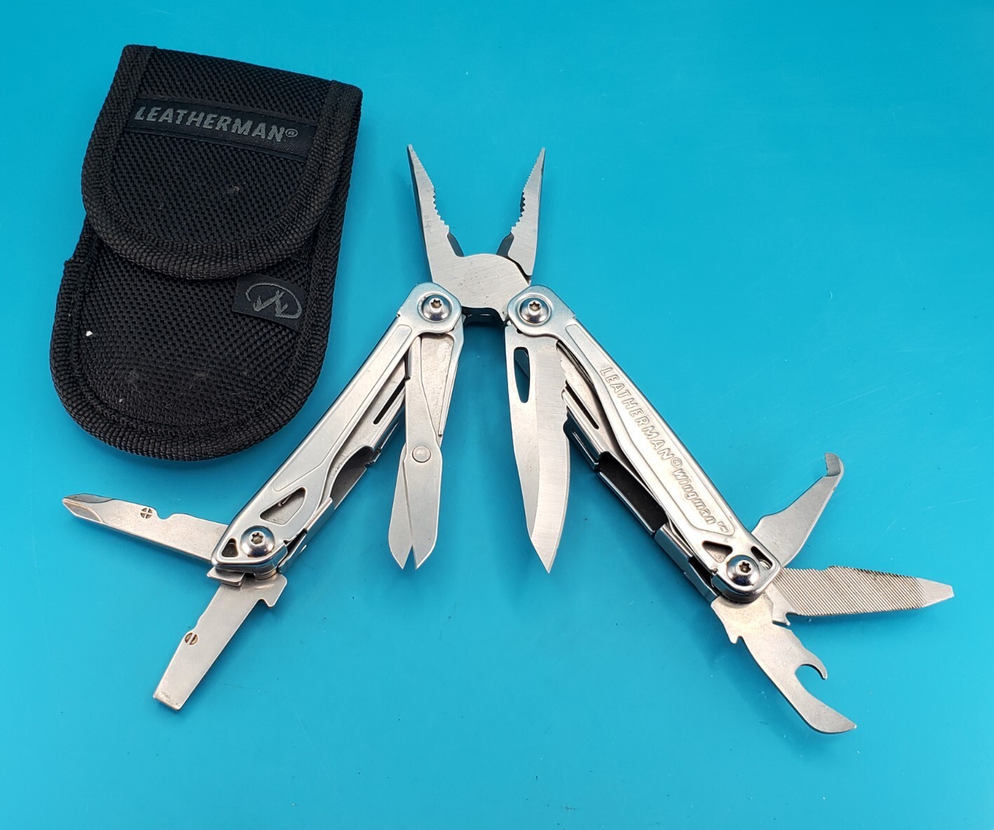 LEATHERMAN WINGMAN MULTI-TOOL! WITH SHEATH! FREE SHIPPING! NICE!